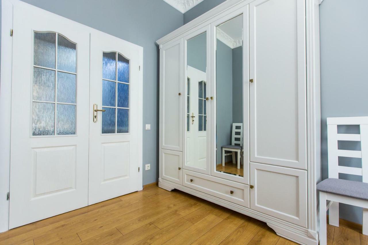 Дизайнерська Віп Квартира По Вулиці Куліша 14 Leópolis Exterior foto
